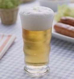 啤酒